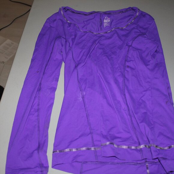 Purple VSX Top Size Medium - Picture 1 of 5